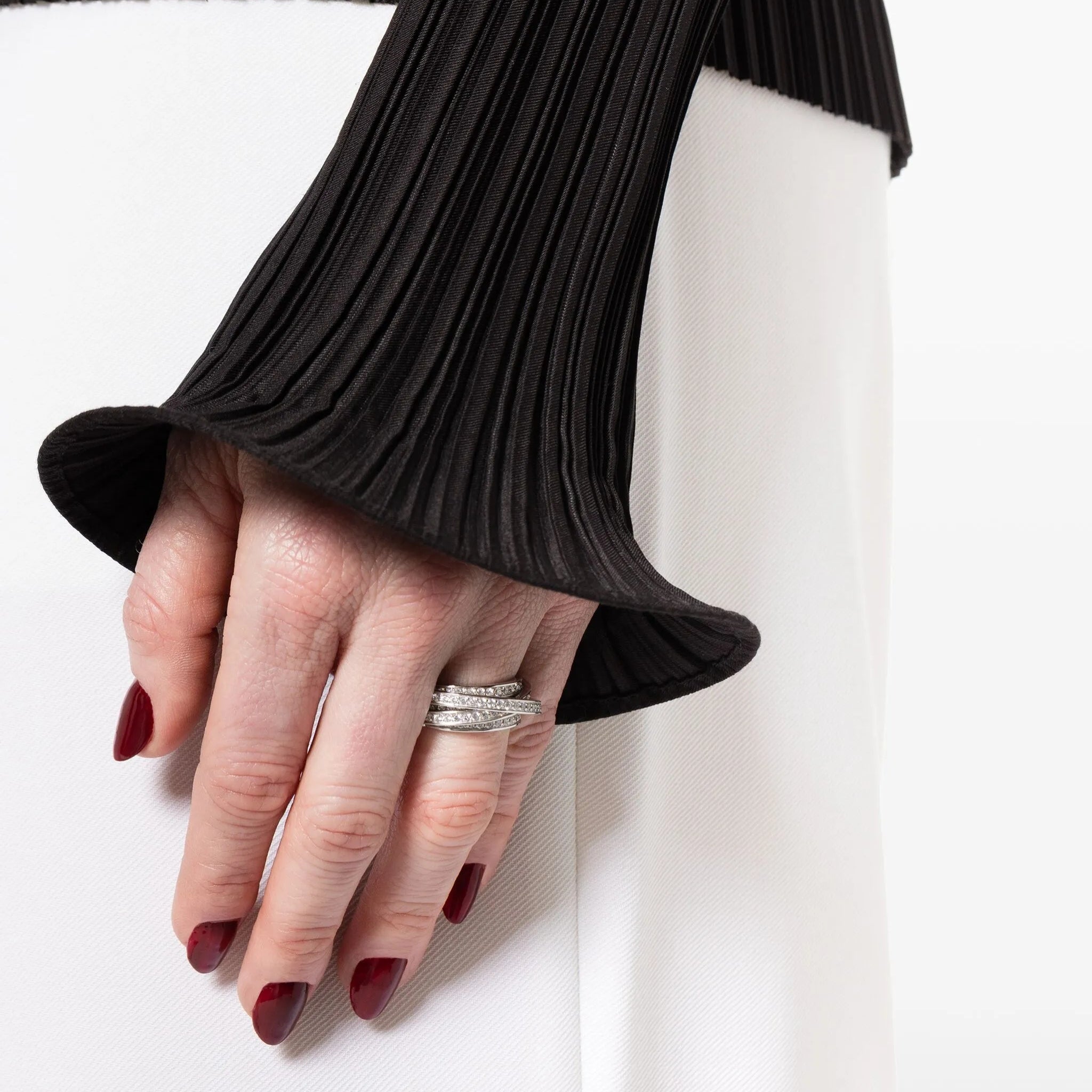 Tom Wood Orb slim ring